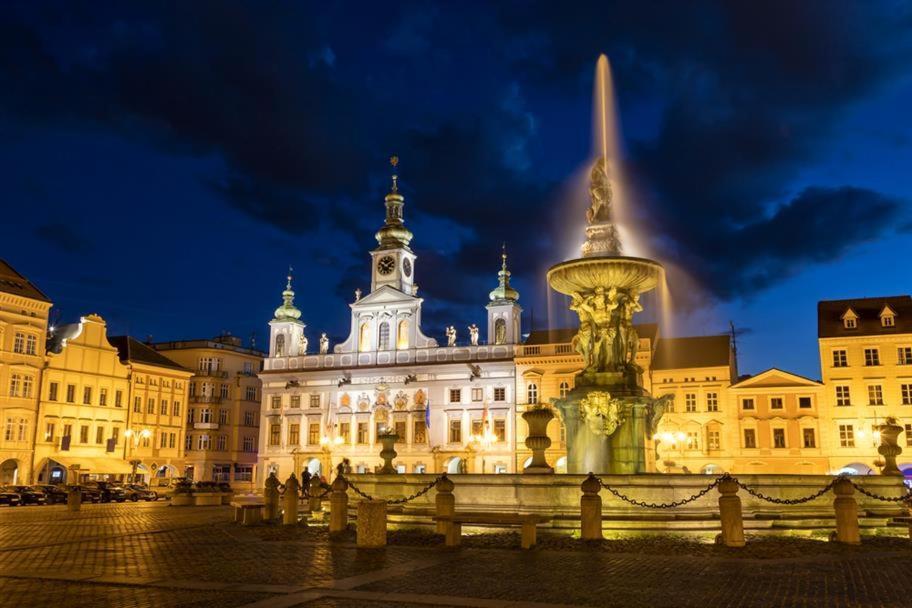 Cb Rooms/Bed&Soup Ceske Budejovice Bagian luar foto